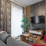 Apartments, Odkryj-bialke Białka