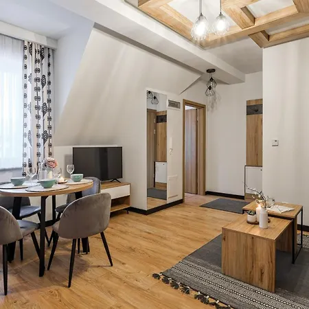 Apartments, Odkryj-bialke